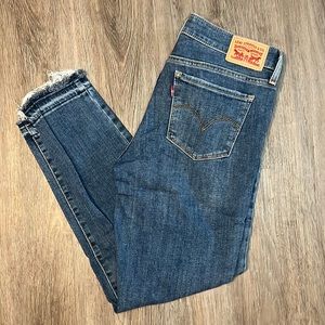 Levi’s 711 Kinng Jeans size 28